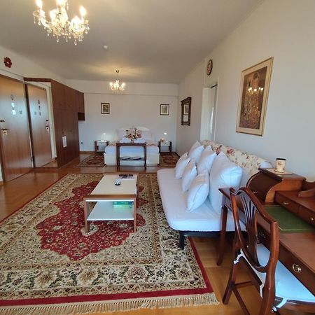 "Athens Light" Luxury Spacy Appartment, Agia Paraskevi Esterno foto